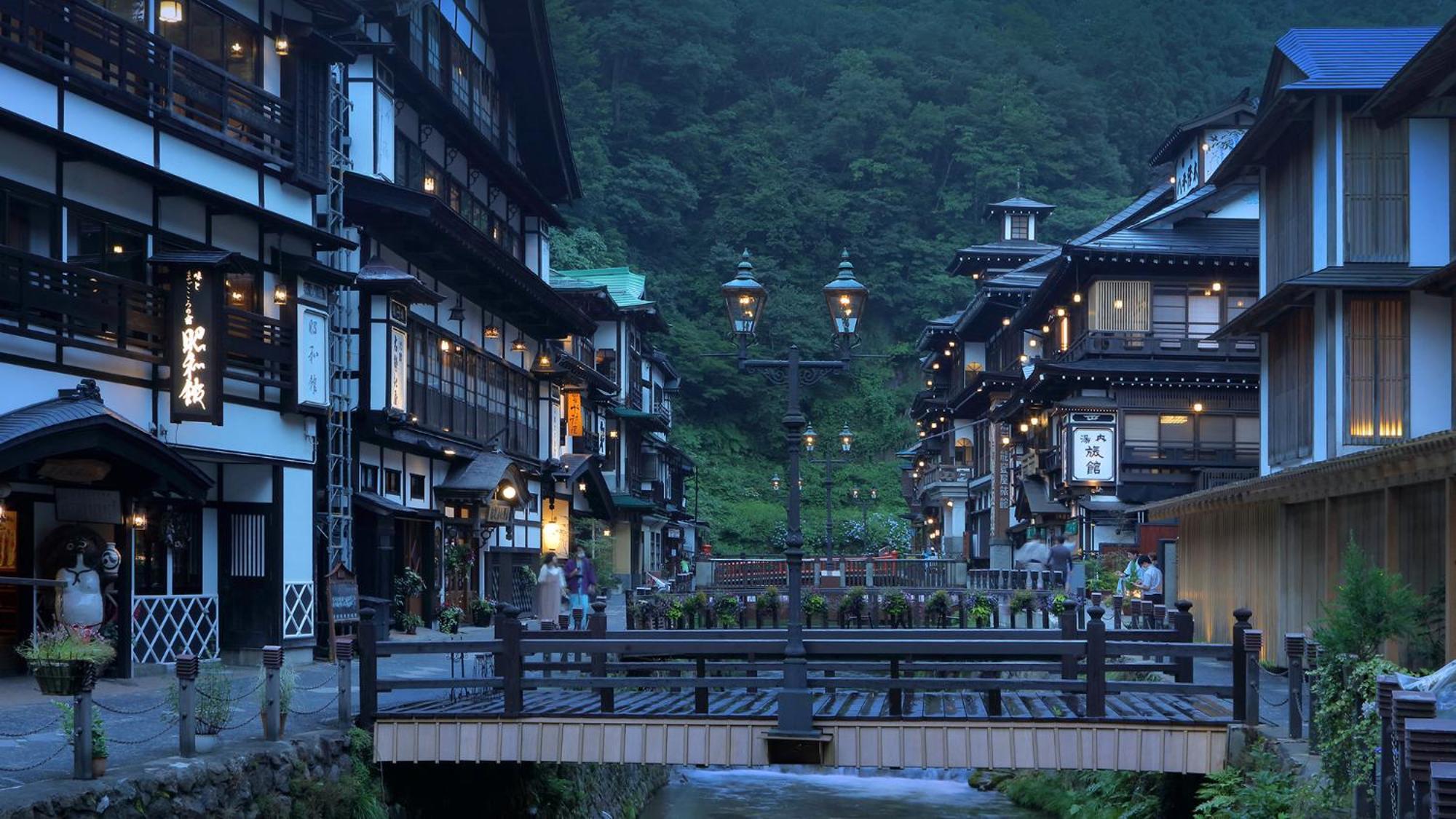 Hotel Ginzanso Obanazawa Esterno foto