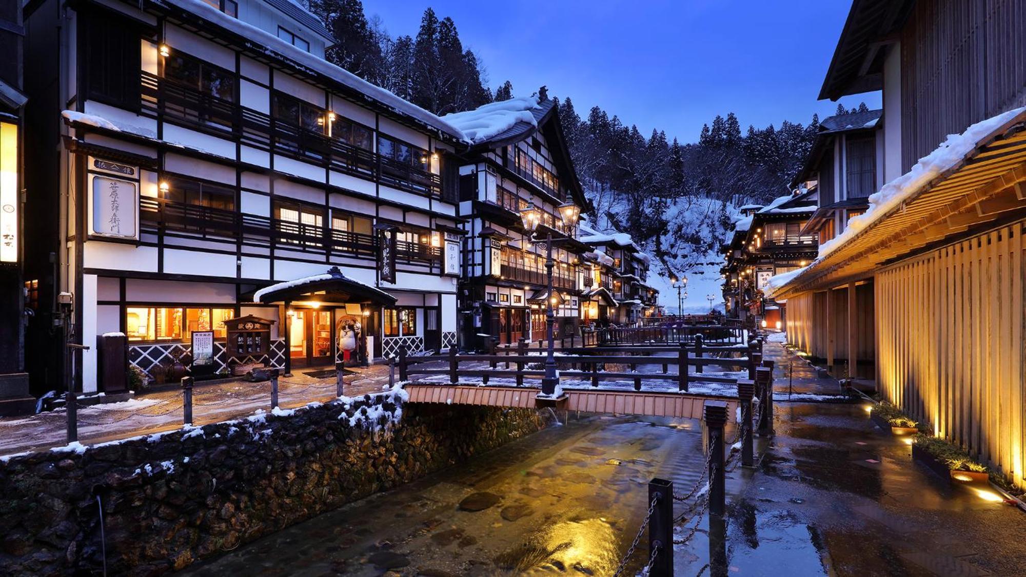 Hotel Ginzanso Obanazawa Esterno foto